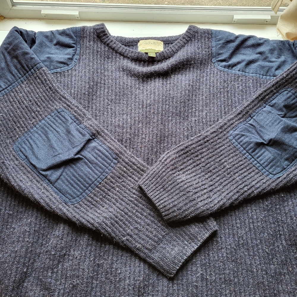 Cabela's Crewneck Sweater in Gray and Blue with Ribbed Texture